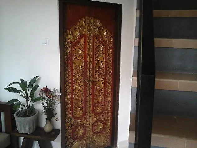 Corner Guest House Ουμπούντ
